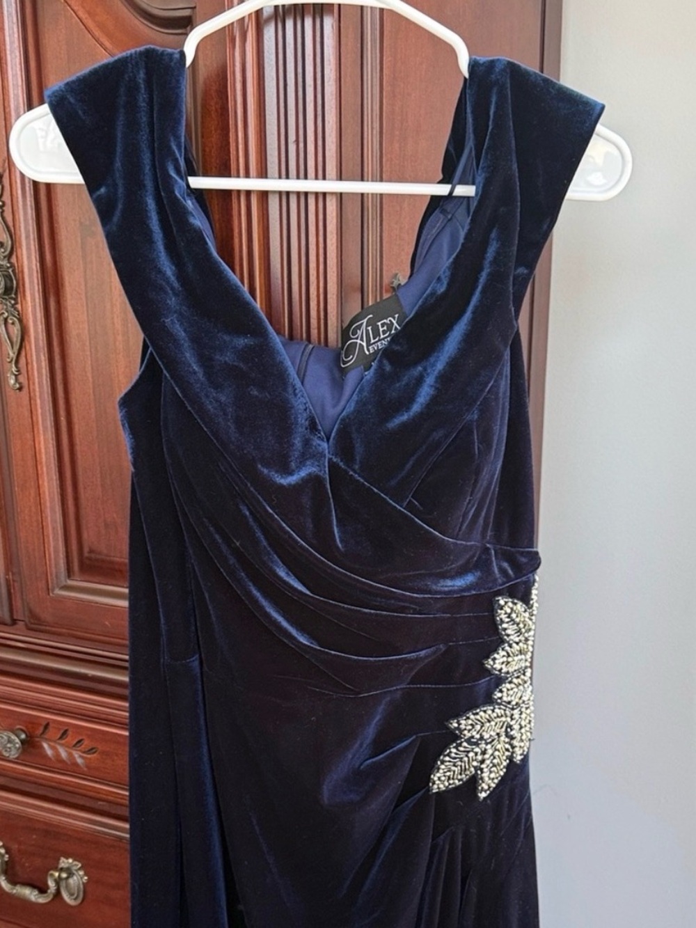 Alex Evenings Midnight Blue Velvet Beaded Formal Gown 14